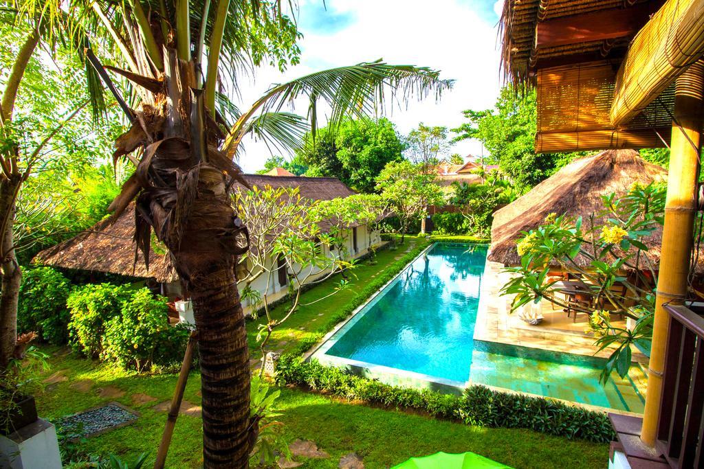 Hostel Blind Dog Sanur